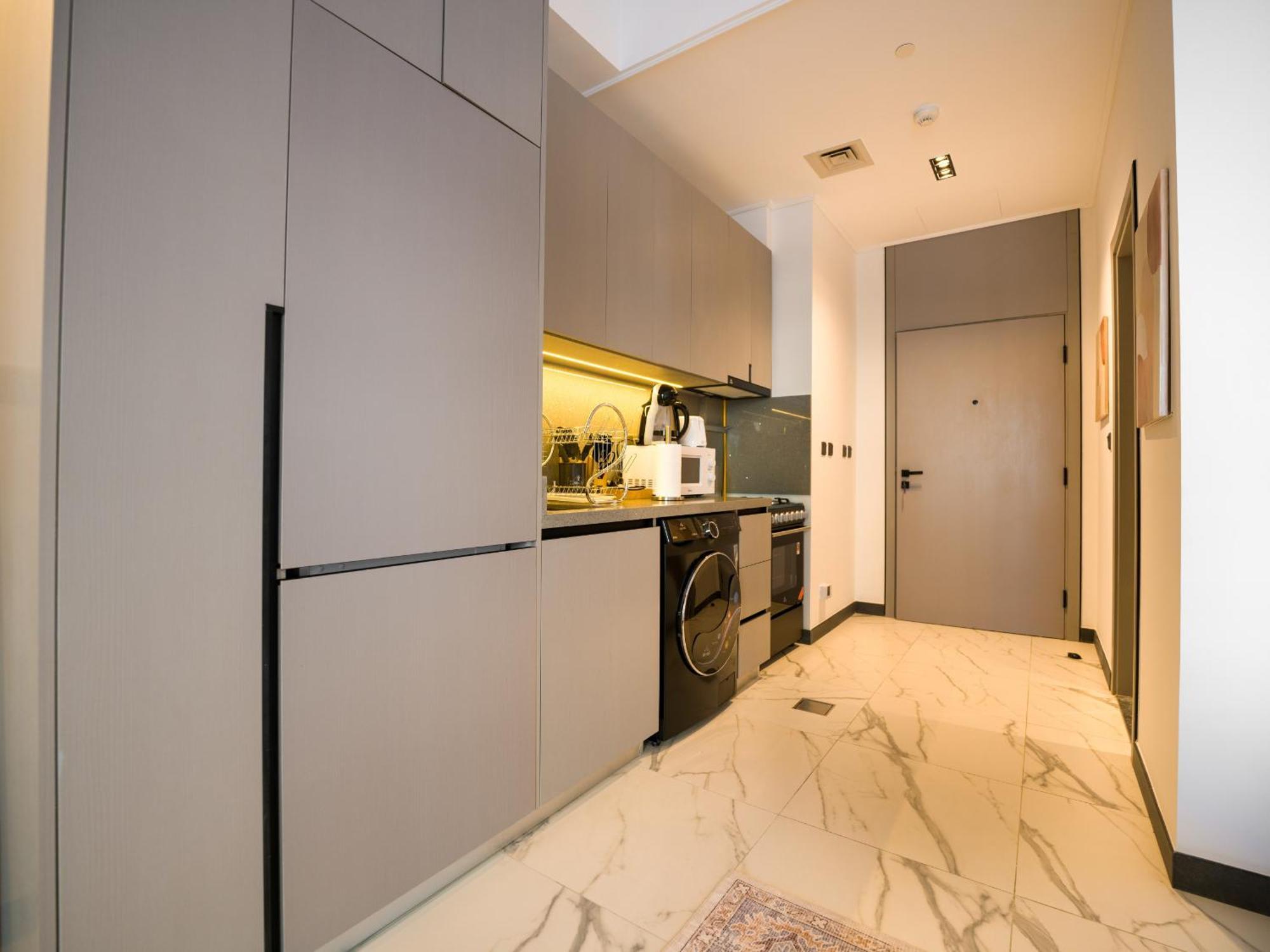 Spacious Stu In Mag 890, Mbr - Meydan Living Apartment